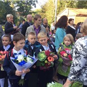 букет в школу заказать доставку в Москве по лучшей цене в Салоне флористики на Расковой 23а. Круглосуточная доставка в Москве и МО.